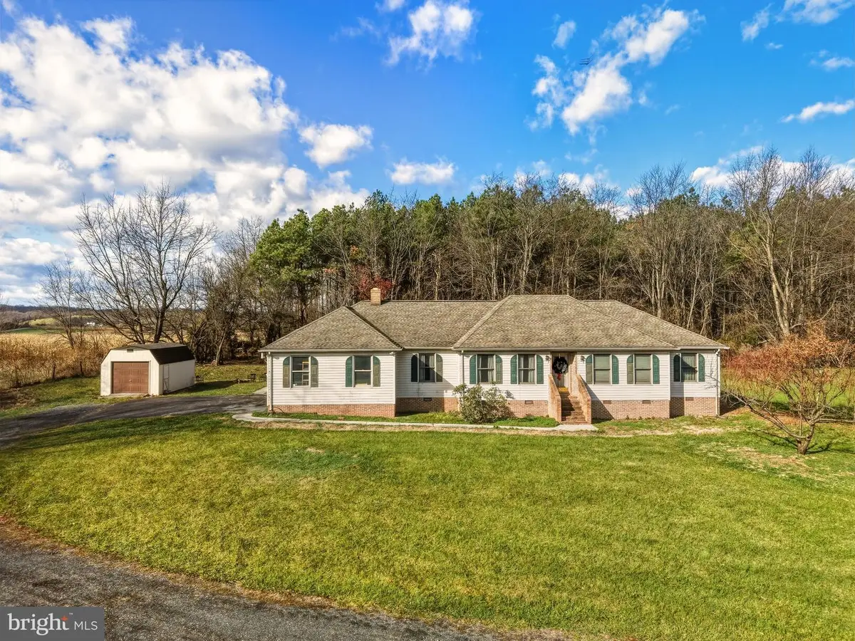 948 Battlefield Bluff Dr, New Market, VA 22844 - Image #1