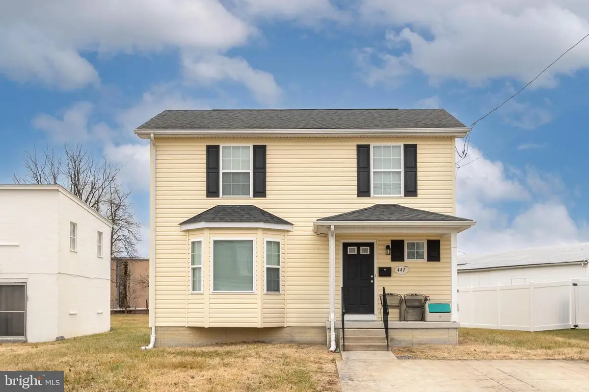 447 E Queen St, Strasburg, VA 22657 - Image #1