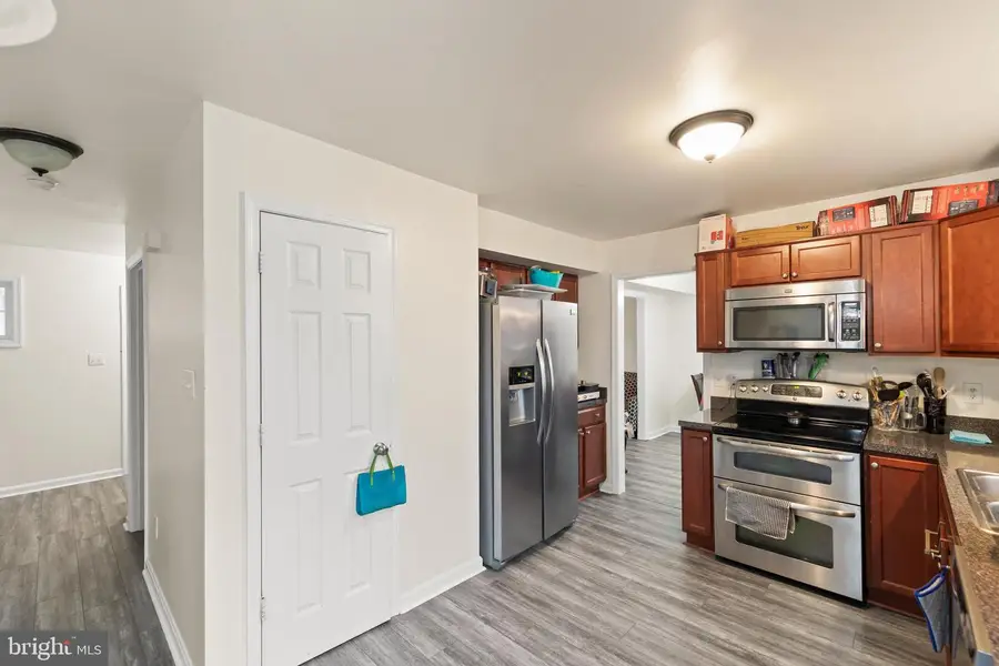 447 E Queen St, Strasburg, VA 22657 - Image #3