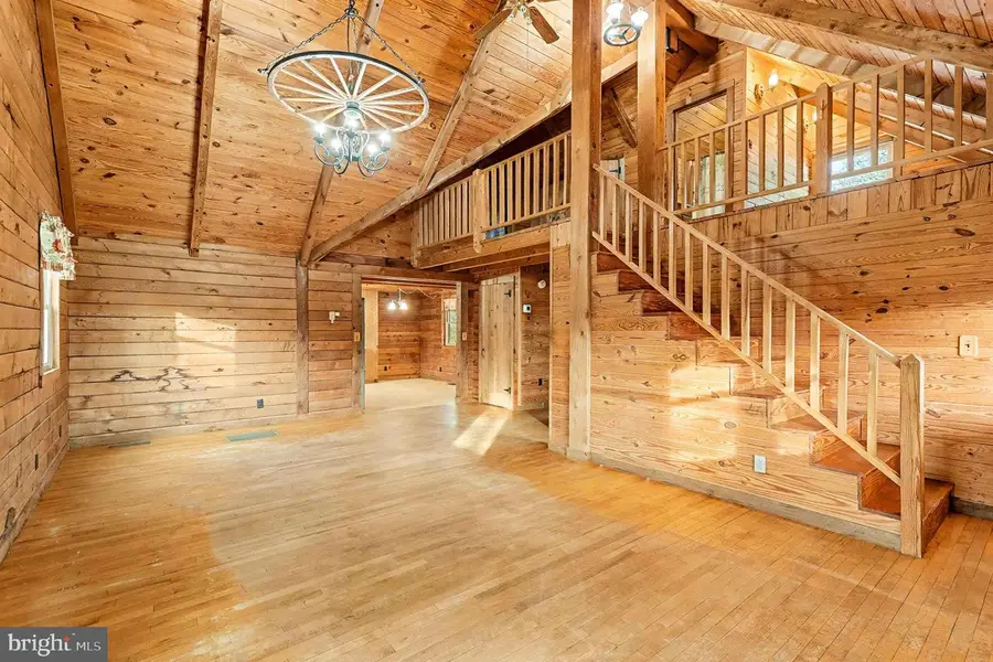 1304 Wakemans Grove Rd, Edinburg, VA 22824 - Image #2