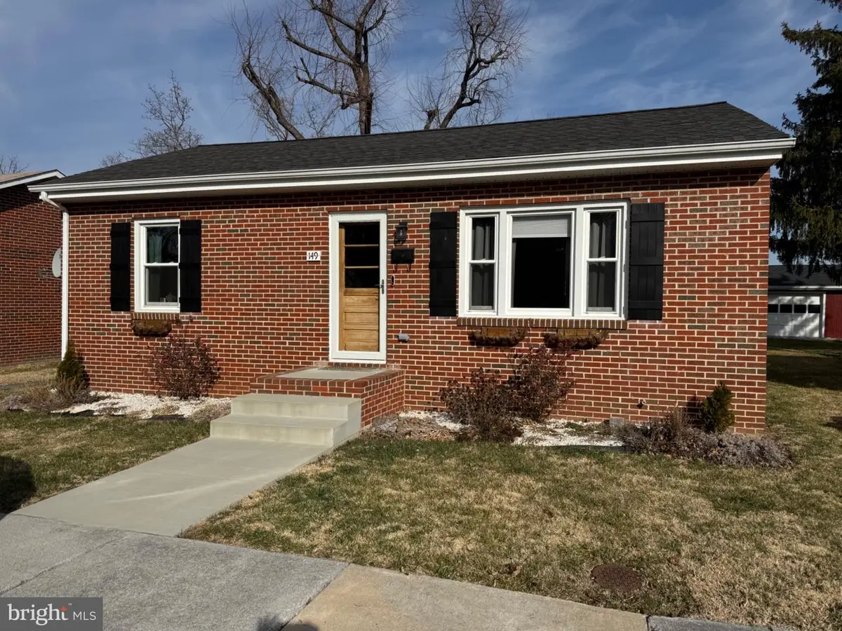 149 Brown St, Strasburg, VA 22657 - Image #1