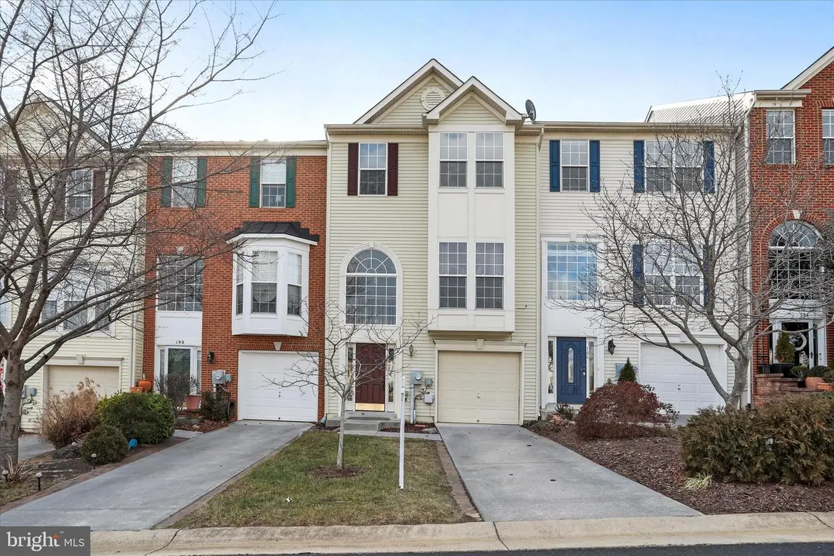 188 Oxbow Dr, Strasburg, VA 22657 - Image #1