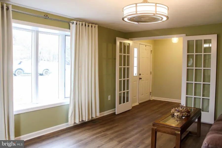 88 Cecelia St, Toms Brook, VA 22660 - Image #3