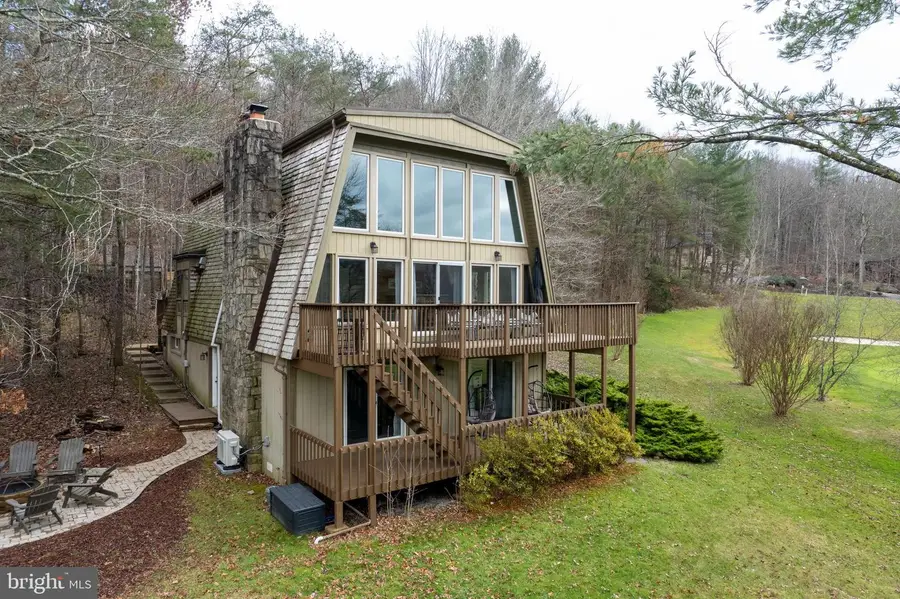 1667 Fairway Dr, Basye, VA 22810 - #3