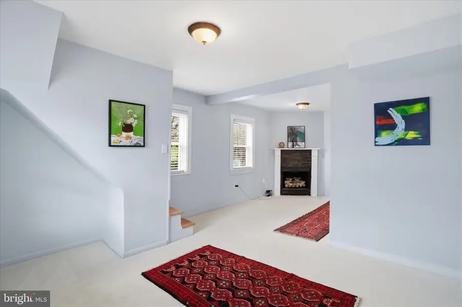 130 N High St, Edinburg, VA 22824 - #3