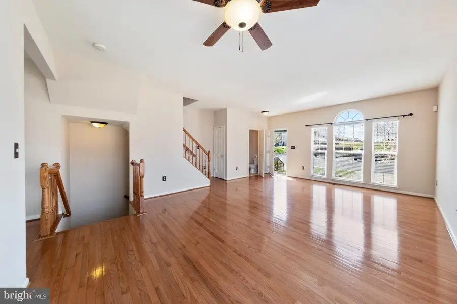 137 Oxbow Dr, Strasburg, VA 22657 - #3