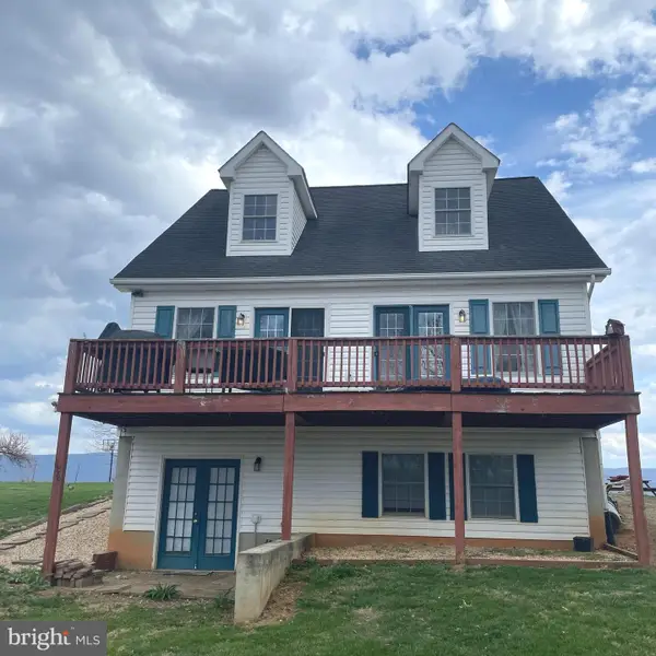 8570 S Middle Rd, MOUNT JACKSON, VA 22842