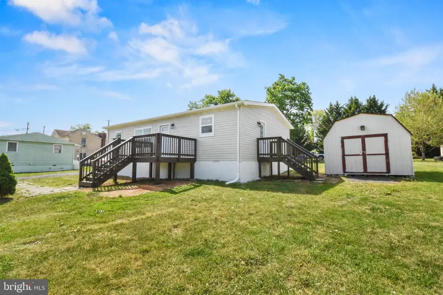 136 S Water St, Woodstock, VA 22664 - #3