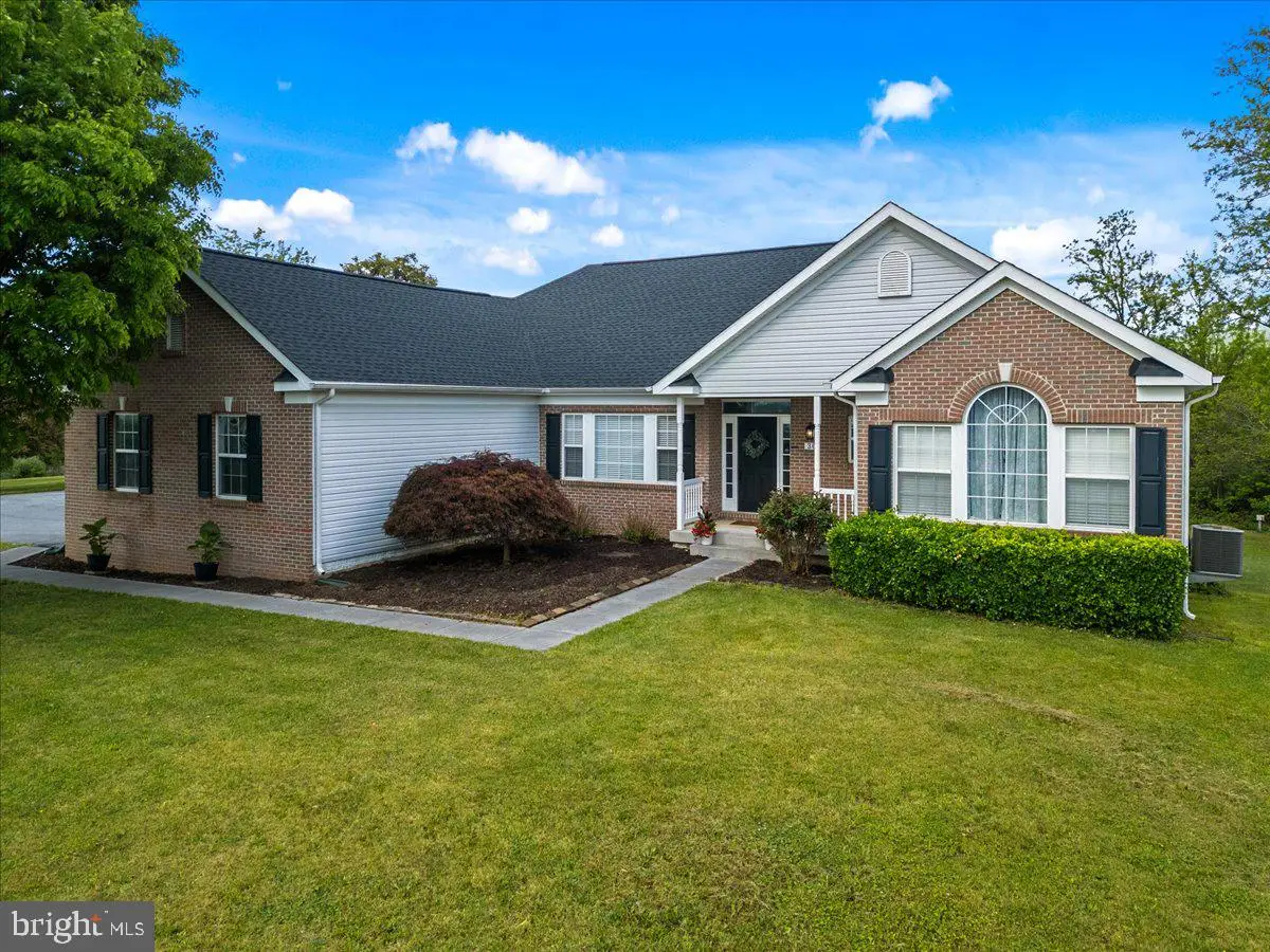 30 Savannah Dr, Strasburg, VA 22657 - #1