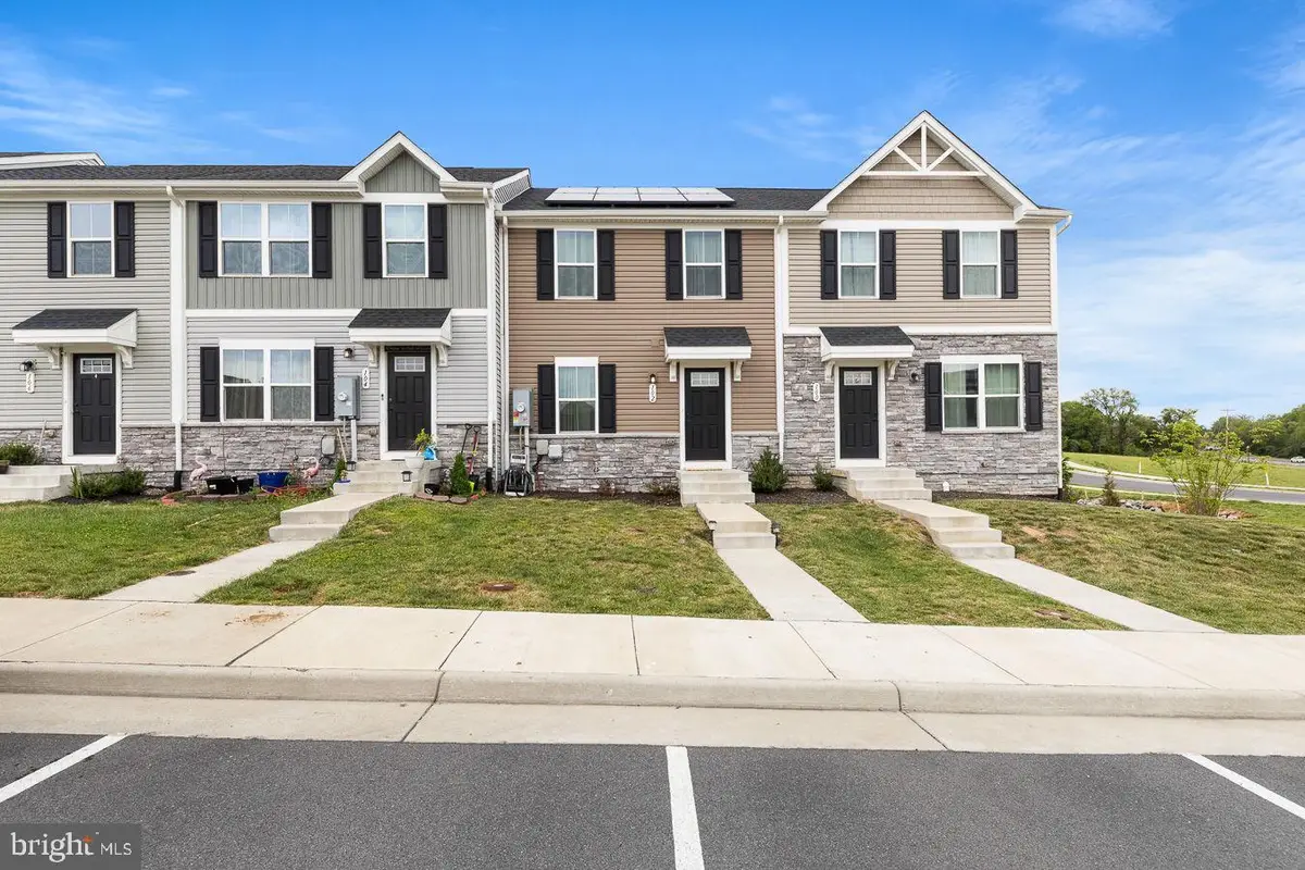 102 Spring Place, Strasburg, VA 22657 - #1