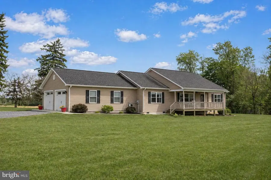 137 Hoover Rd, Woodstock, VA 22664 - #2