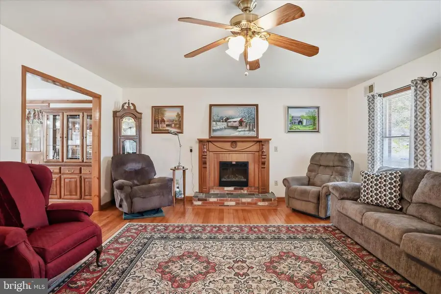2123 Back Rd, Woodstock, VA 22664 - #3