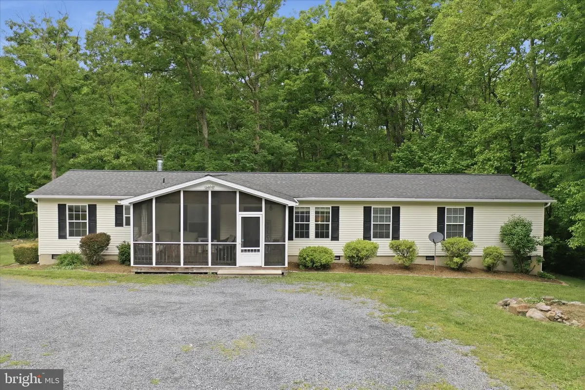 165 Fox Haven Ln, New Market, VA 22844 - #1