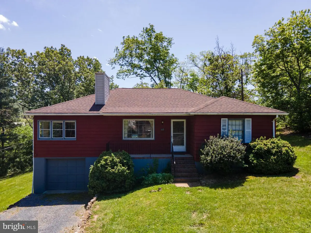 117 S Grove Ave, Edinburg, VA 22824 - #1