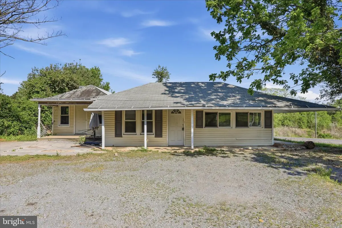 16273 Old Valley Pike, Edinburg, VA 22824 - #1