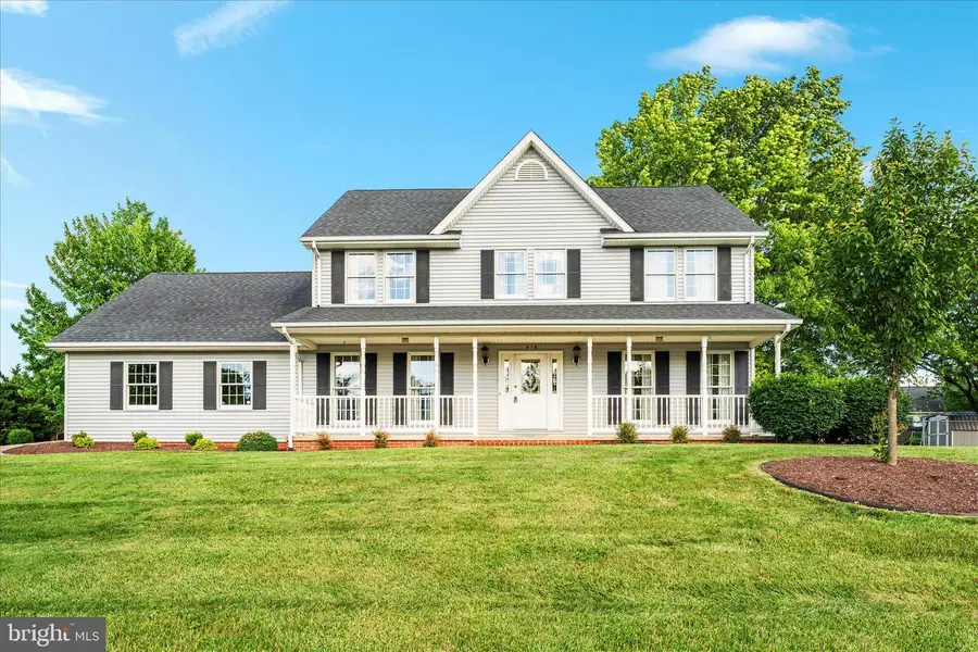 418 Kern St, Woodstock, VA 22664 - #2