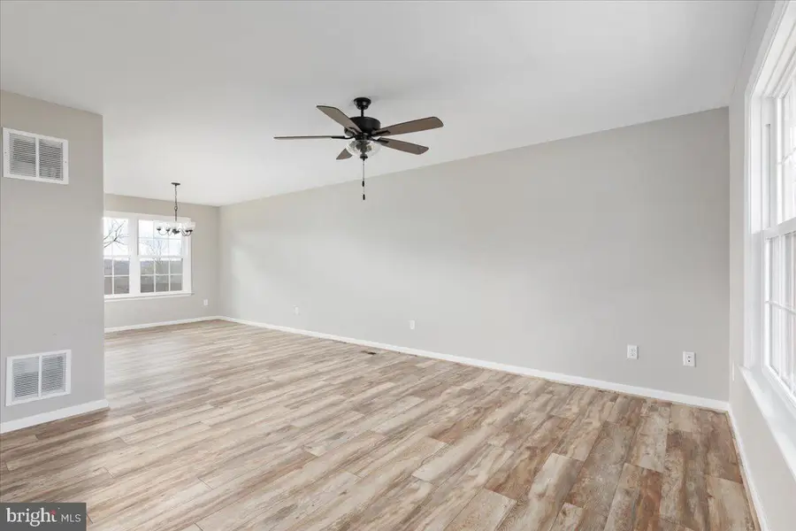 209 East Locust St, Woodstock, VA 22664 - #3