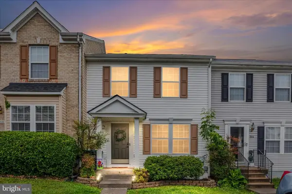 206 Hupps Hill Ct, STRASBURG, VA 22657