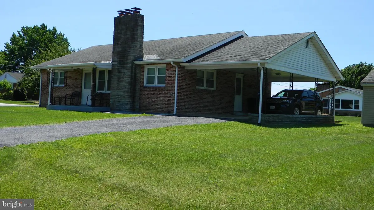 129 Apple Ave, Mount Jackson, VA 22842 - #1