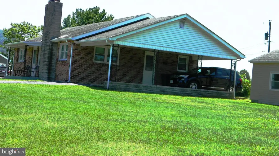 129 Apple Ave, Mount Jackson, VA 22842 - #2