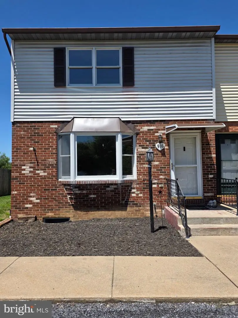 916 Hilltop, Woodstock, VA 22664 - #1