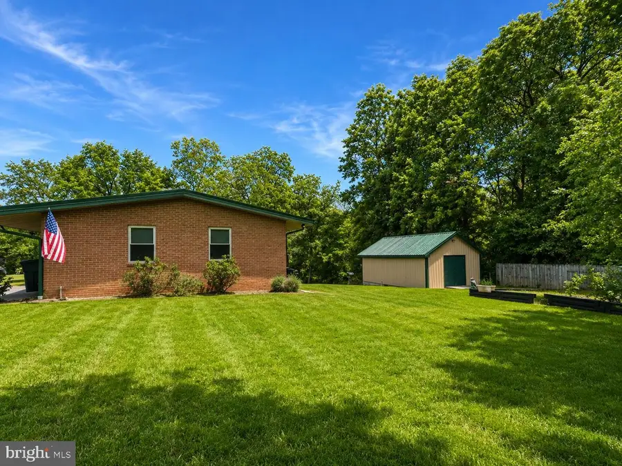 110 Comer St, Edinburg, VA 22824 - #3
