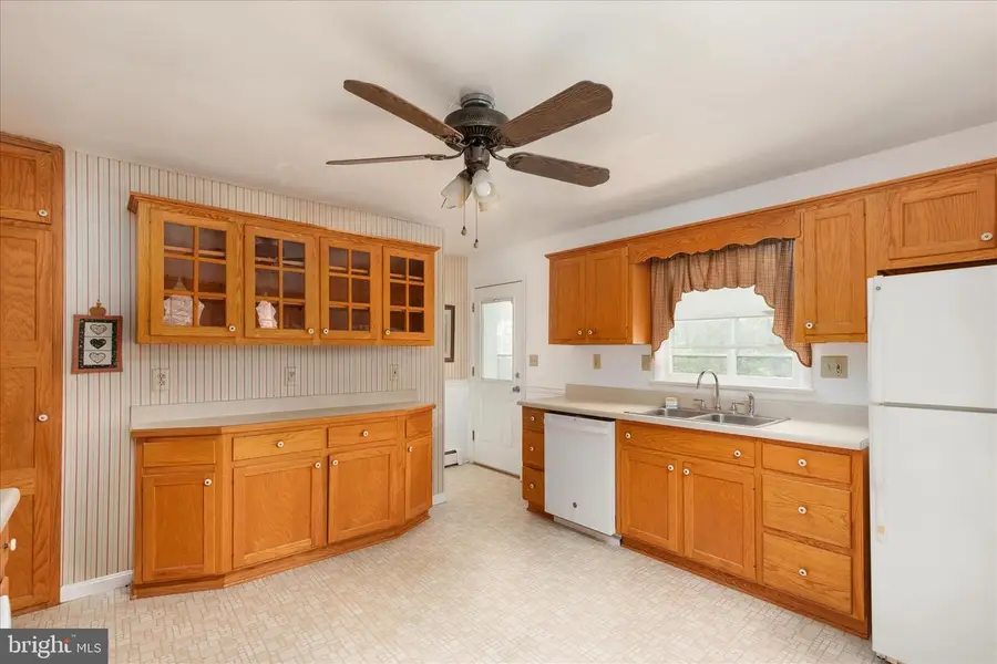 1488 Millner Rd, Strasburg, VA 22657 - #2