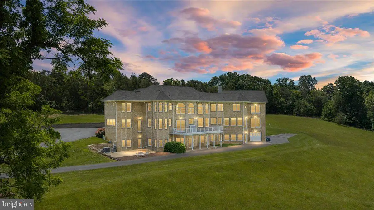 368 Ridge Hollow Rd, Edinburg, VA 22824 - #1
