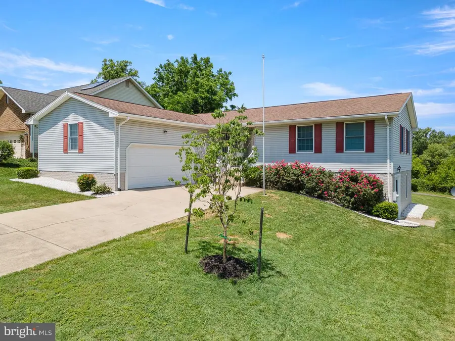 422 W Court St, Woodstock, VA 22664 - #2