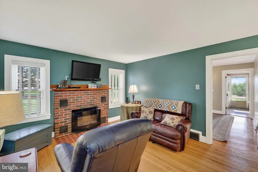 13325 Old Valley Pike, Edinburg, VA 22824 - #3