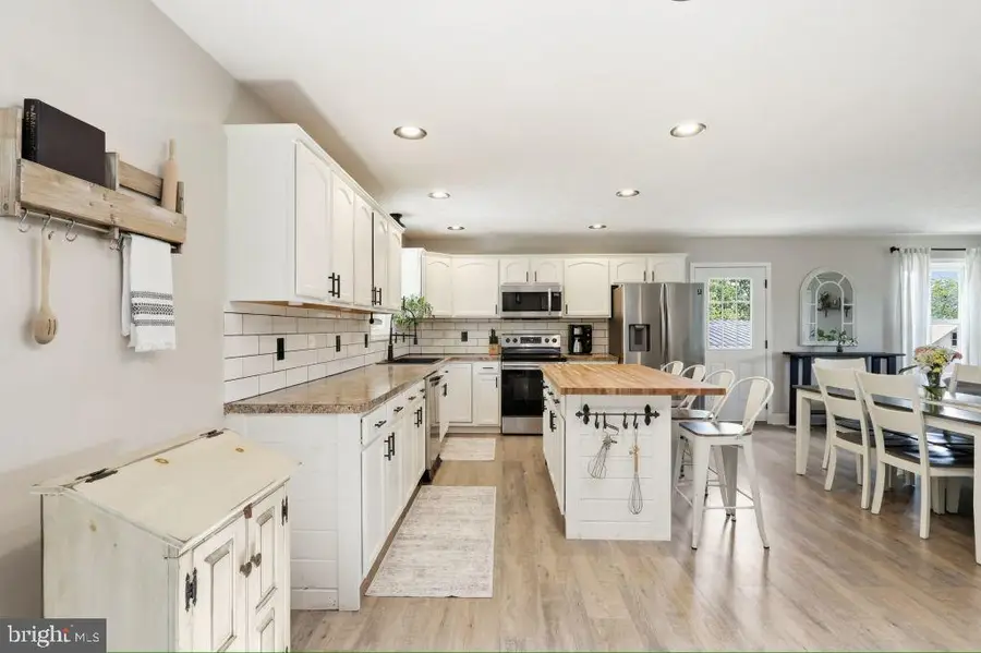 1511 Boliver Rd, Fort Valley, VA 22652 - #3