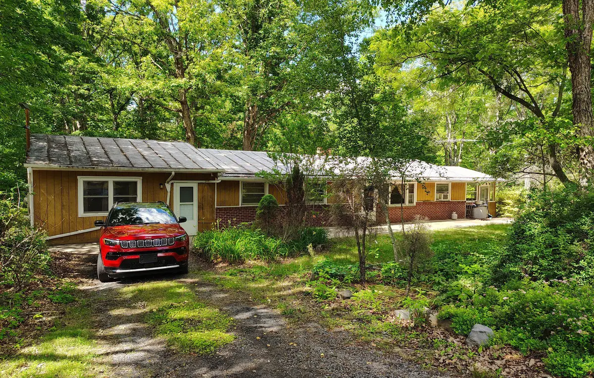 4547 Alum Springs Rd, Edinburg, VA 22824 - #1