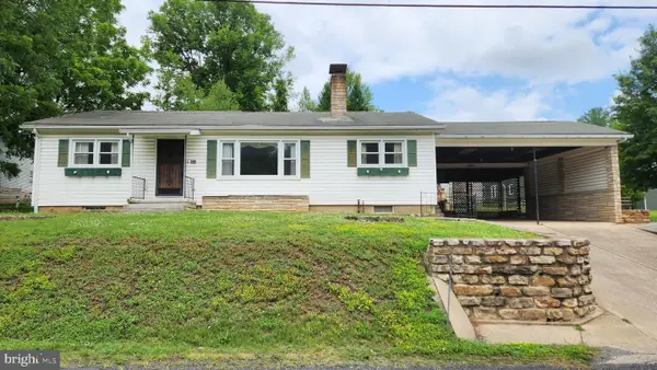 304 Water St, EDINBURG, VA 22824