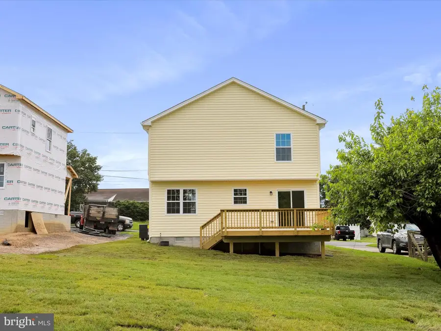120 S Funk St, Strasburg, VA 22657 - #3