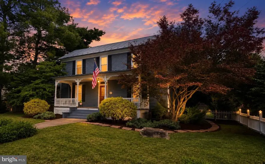 132 Charles St, Strasburg, VA 22657 - #2