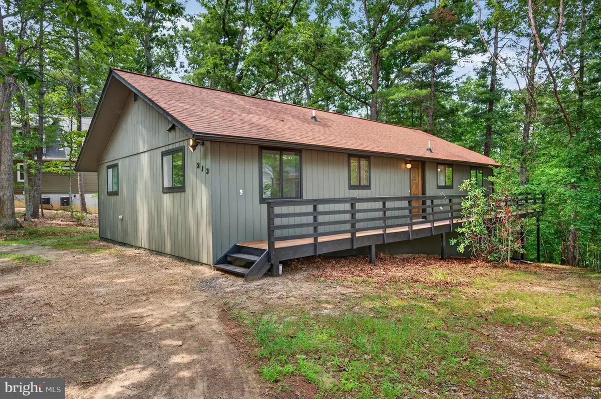 213 Morrie Dr, Basye, VA 22810 - #1