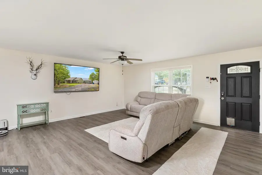 185 Buck Run Ln, Fort Valley, VA 22652 - #3