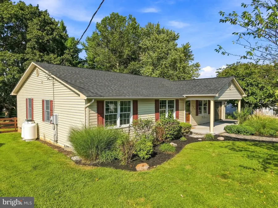 106 Cooper St, Edinburg, VA 22824 - #3