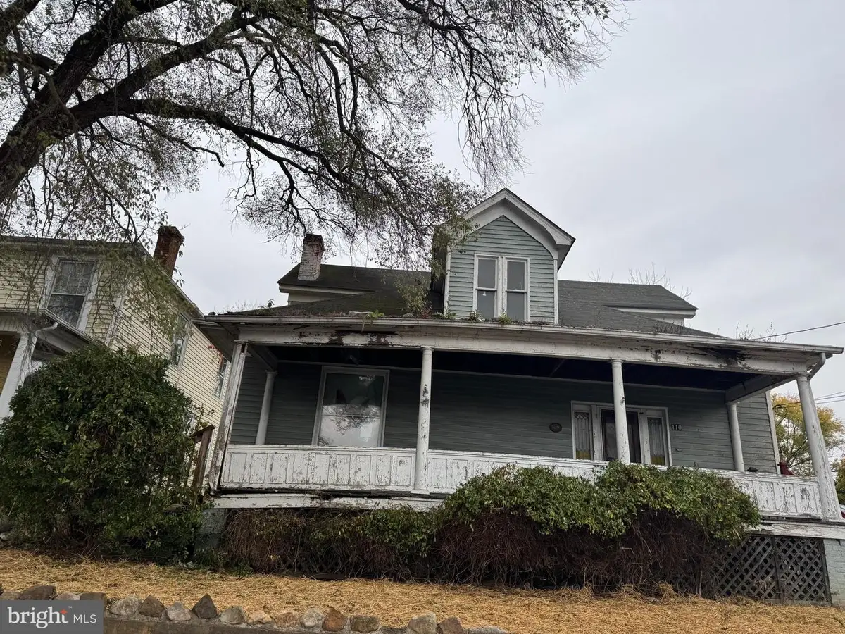 110 N Main St, Edinburg, VA 22824 - #1