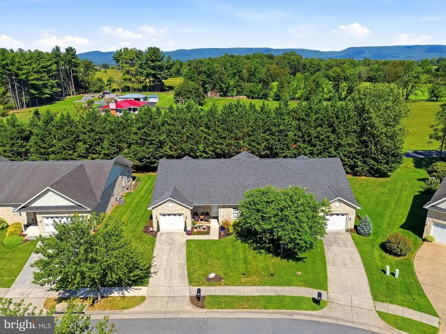 624 Allegheny Cir, Woodstock, VA 22664 - #3