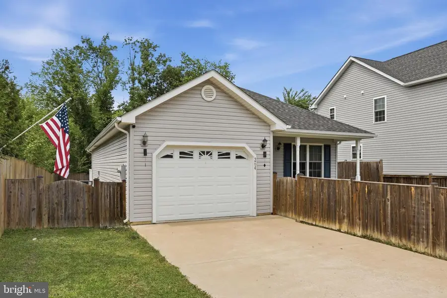 264 S Loudoun St, Strasburg, VA 22657 - #3