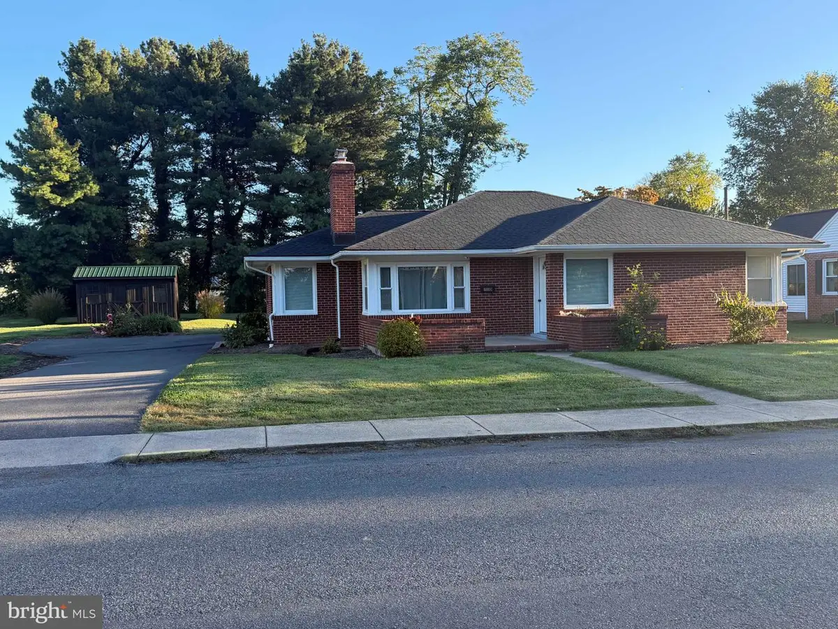 150 Shannon Ave, Mount Jackson, VA 22842 - #1