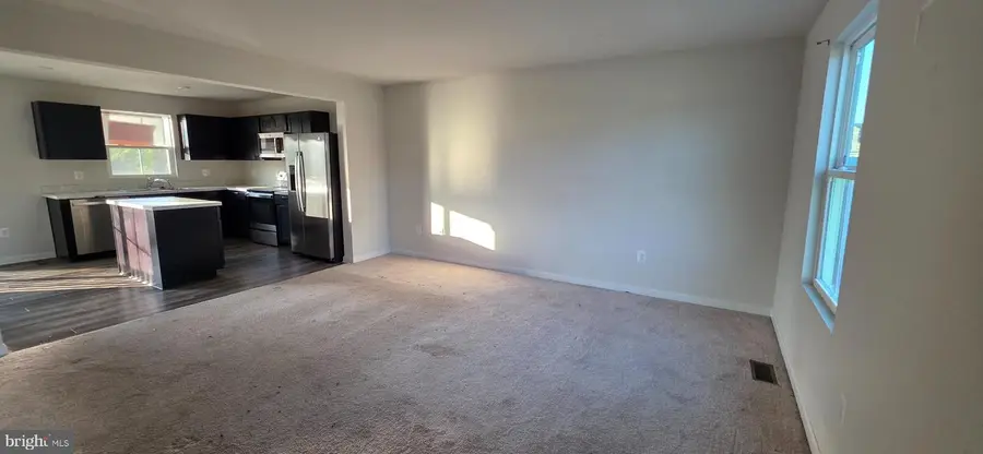 103 Williams St, Strasburg, VA 22657 - #3