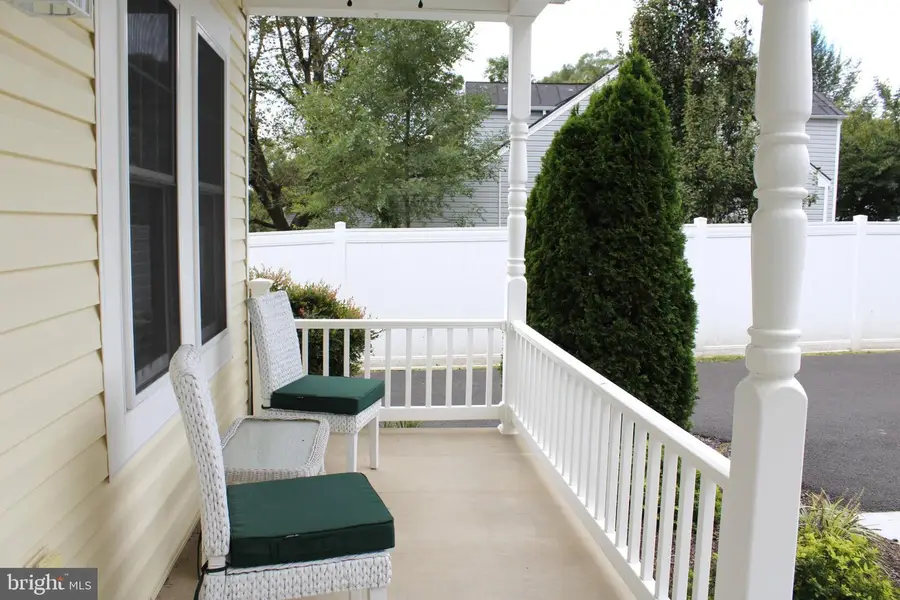335 S Commerce St, Woodstock, VA 22664 - #3