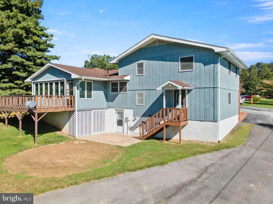 245 Hopewell Ave, Mount Jackson, VA 22842 - #2
