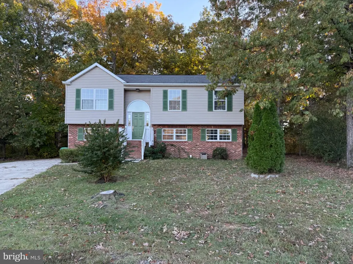 8701 Romona Ct, Fredericksburg, VA 22407 - Image #1