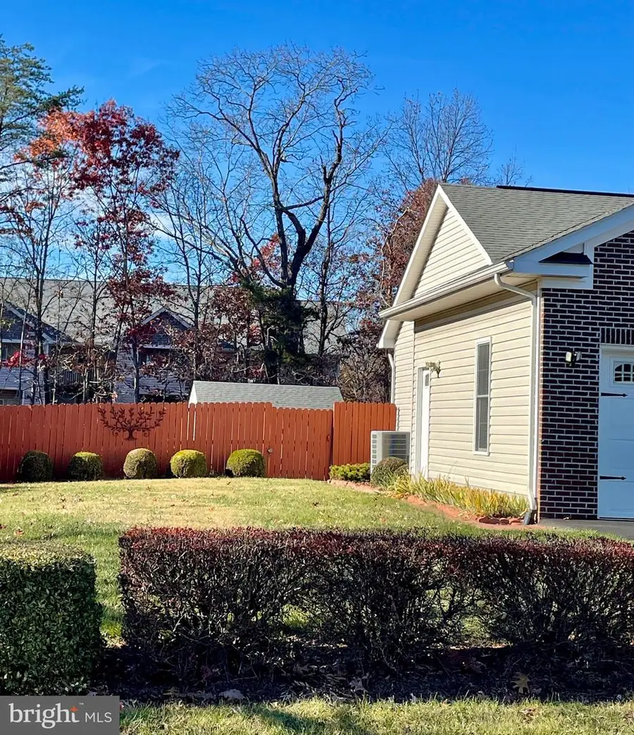 5624 Glen Eagles Ct, Fredericksburg, VA 22407 - Image #2