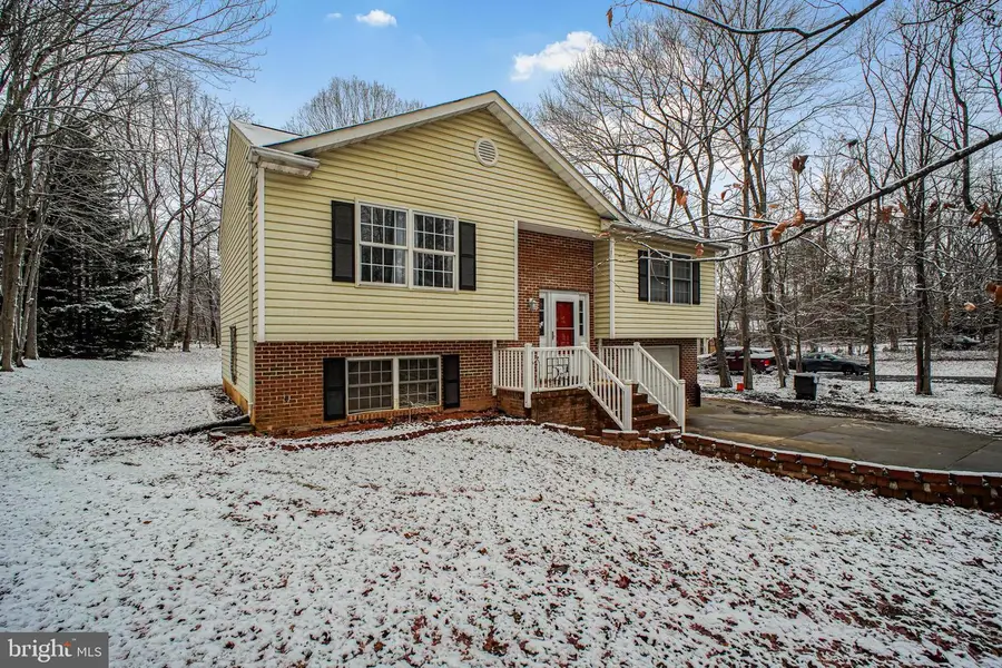 12502 Warren Ln, Spotsylvania, VA 22551 - Image #2