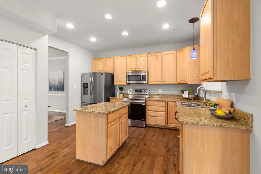 6902 S Dewey Ct, Fredericksburg, VA 22407 - Image #2