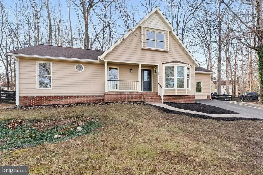 605 Lamplighter Dr, Fredericksburg, VA 22407 - Image #3